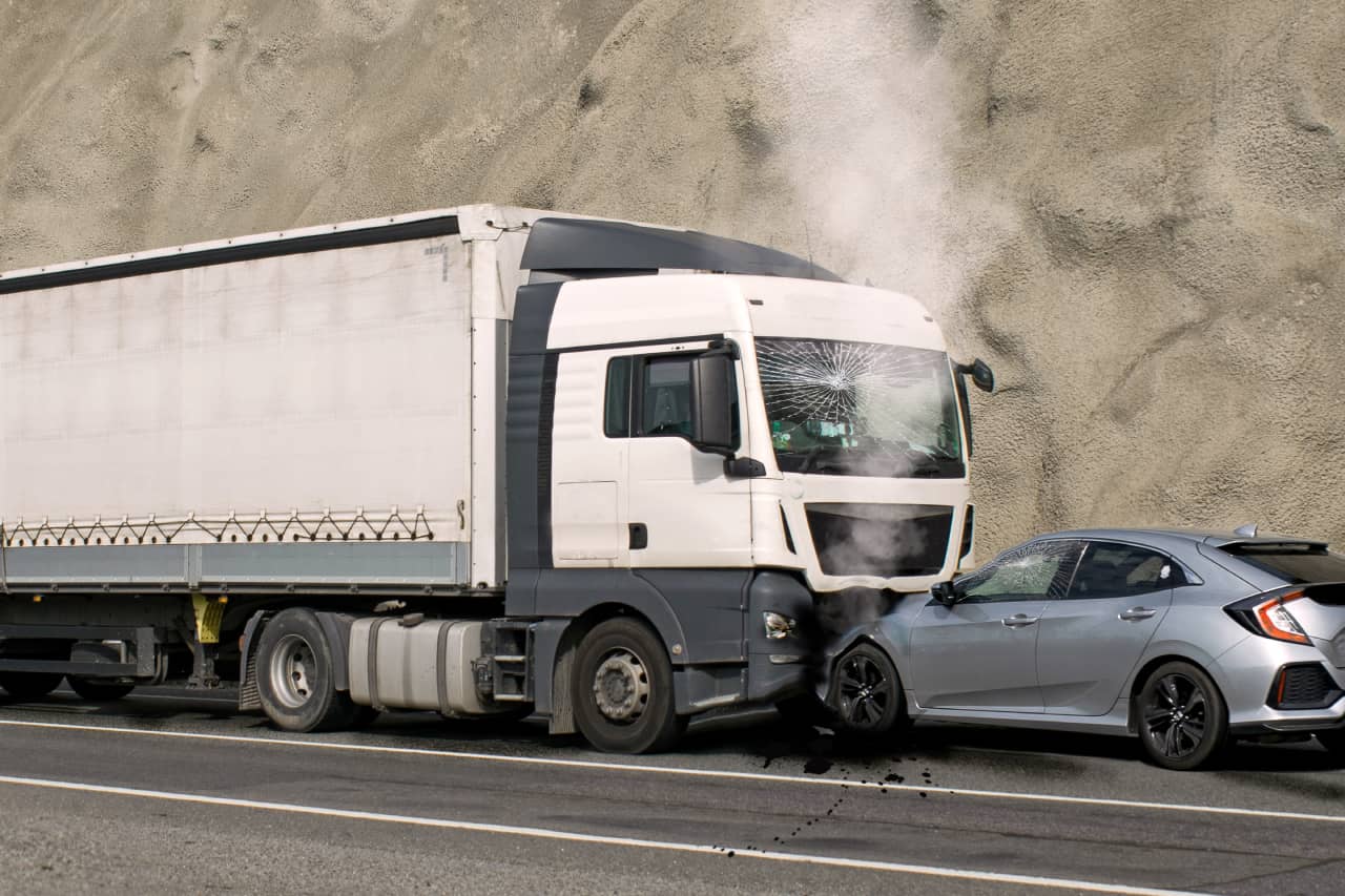 Truck-Accident-Lawyer