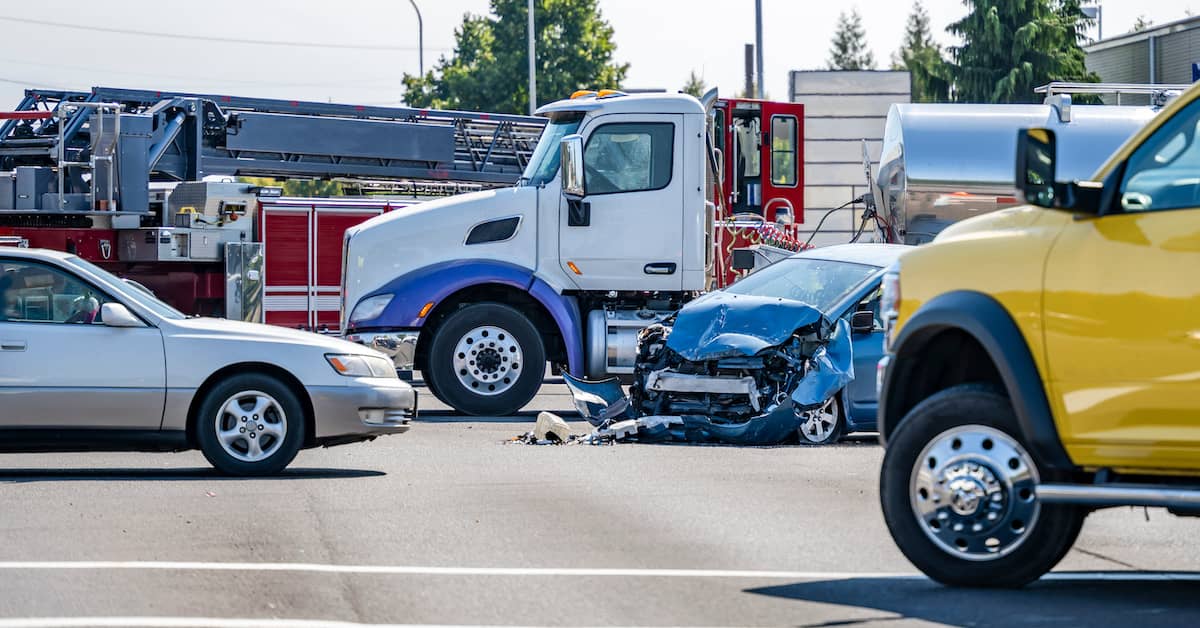 how-a-truck-accident-lawyer-can-help-your-case